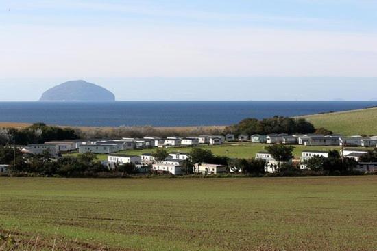 Turnberry Caravan Quiet Peaceful Location Near Golf Spas And Beaches Girvan Exterior foto