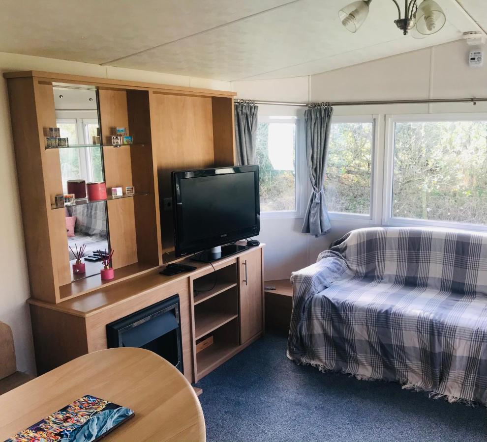 Turnberry Caravan Quiet Peaceful Location Near Golf Spas And Beaches Girvan Exterior foto